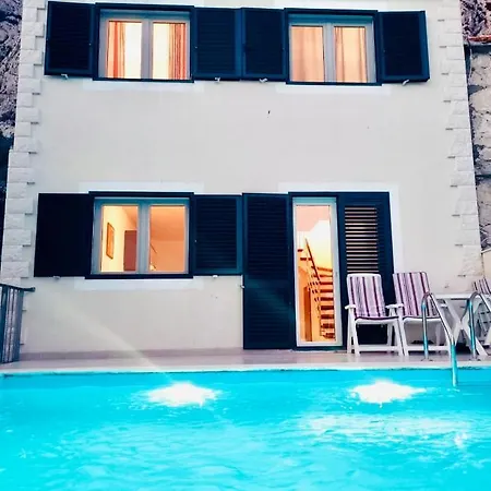 Kuca Za Odmor Maja ヴィラ *