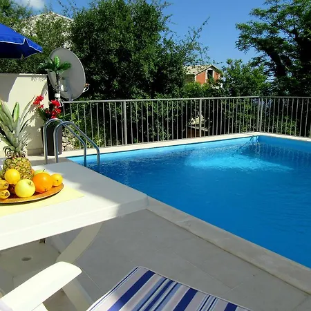 ヴィラ Kuca Za Odmor Maja