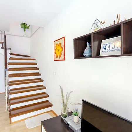 Kuca Za Odmor Maja * Tučepi