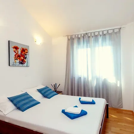 Kuca Za Odmor Maja ヴィラ *