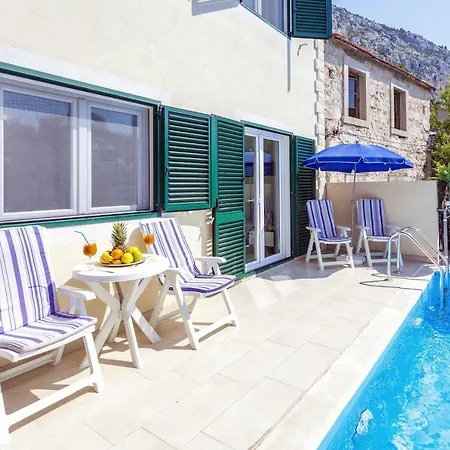 Kuca Za Odmor Maja ヴィラ *